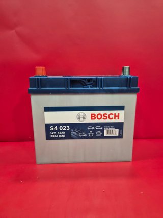 Batería de Coche Bosch S4 023 / 45 Ah / 12V / 330A