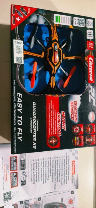 Dron Carrera RC Quadrocopter X2