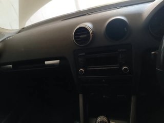 Salpicadero con radio CD volante a la derecha Audi