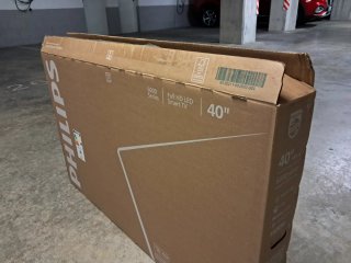 Caja TV 40" pulgadas