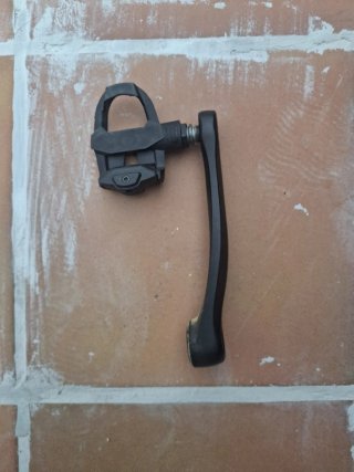 Biela Izquierda con Pedal Automático
