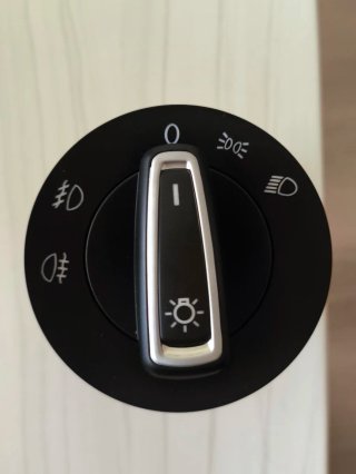 Interruptor luces nuevo para Seat Leon Mk3 5F.