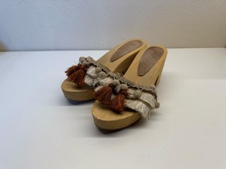 Zoccoli in Legno