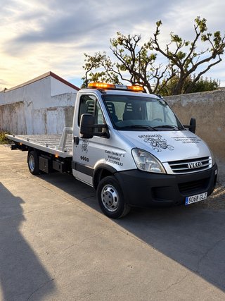 GRUA PORTACOCHES IVECO DAILY 50c15