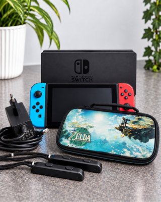 Nintendo Switch con Funda Zelda