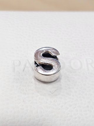 Charm Letra S Plata