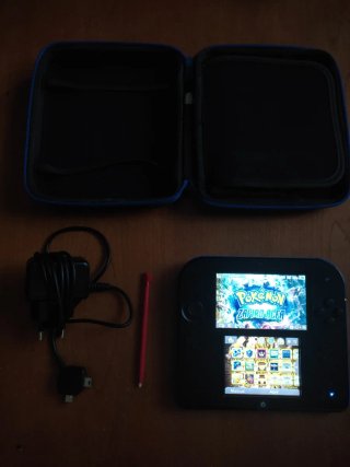 Nintendo 2DS Negra con Juegos
