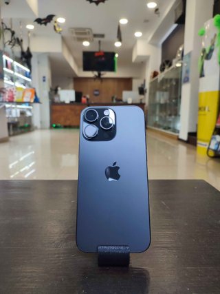 iPhone 16 Pro Max 256GB Black Titanium Seminuevo