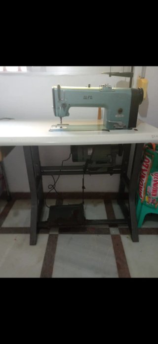 Máquina de Coser Industrial Alfa