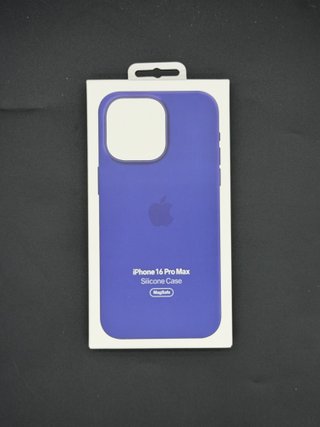 Funda iPhone 16 Pro Max Silicona Nueva 6