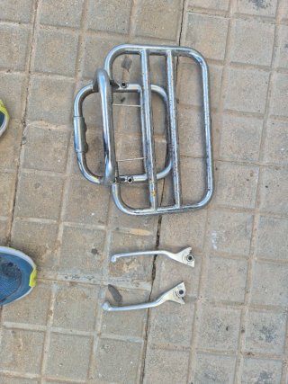 Portaequipajes, Espejos y Manetas Vespa 125 GTS