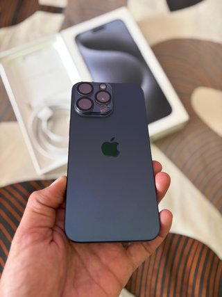 iPhone 15 Pro Max 96% BATERÍA NUEVO