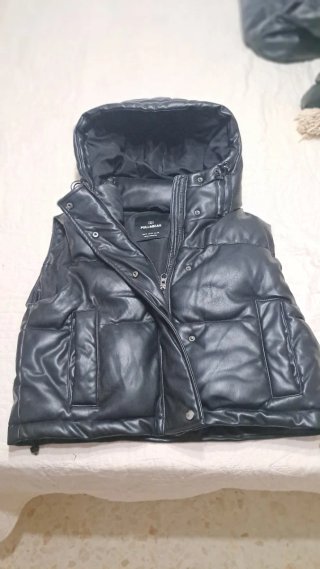 Chaleco Negro Pull&Bear Talla M