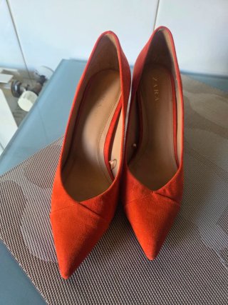 Zapatos de tacón Zara naranja