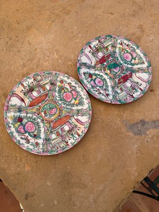 2 Platos de Porcelana Antiguos Pintados a Mano