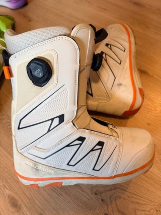 Pack Snowboard con Fijaciones y Botas Salomon