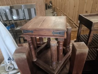 Mesa de centro de madera rústica