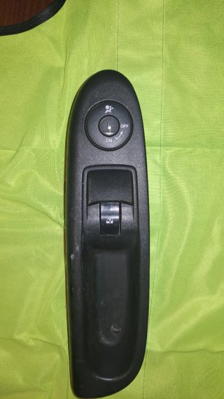 Mando Elevalunas Delantero Derecho Renault Clio