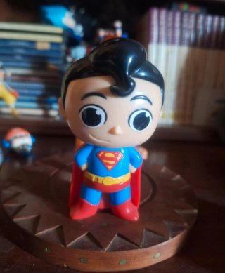 Figura Superman DC Burger King