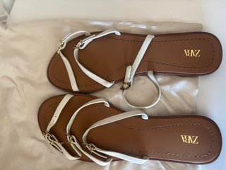 Sandalias Zara