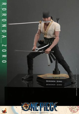 Figura Roronoa Zoro 1/6 One Piece Hot Toys
