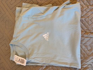 Camiseta adidas azul