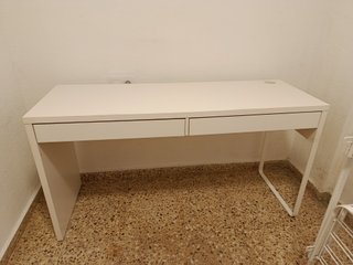 Escritorio Blanco con Dos Cajones