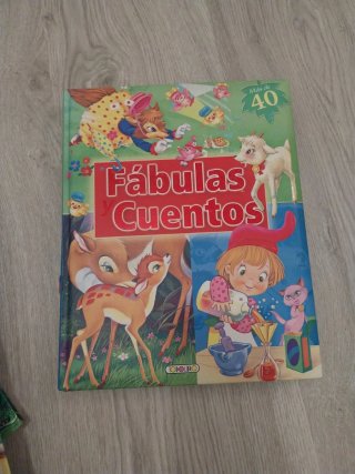 Libro Fábulas y Cuentos