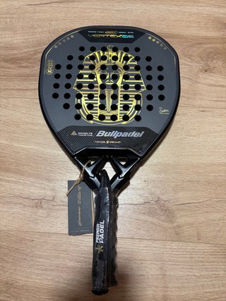 Bullpadel Vertex 05 Geo NewGiza
