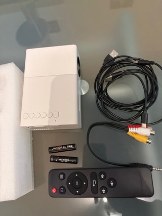 Proyector compacto blanco