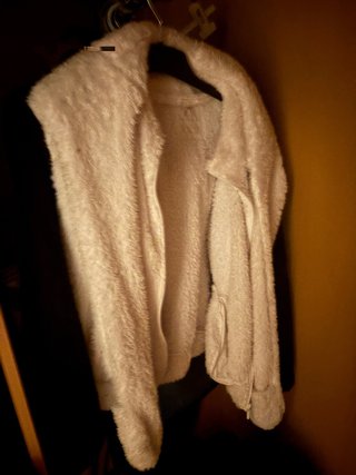 Chaqueta de pelo blanca