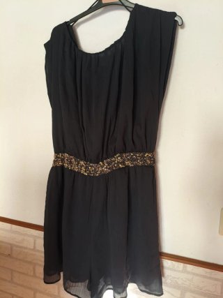 Vestido con falda pantalón corto de fiesta