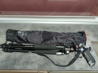 Trípode Vanguard Alta Pro 263AT con Rótula