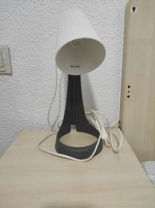 Lámpara de mesa bicolor