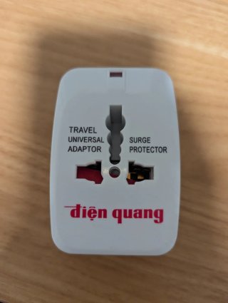 Adaptador Universal de Viaje