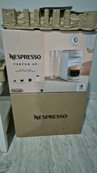 Cafetera Nespresso Vertuo Up