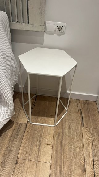 Mesita de Noche Hexagonal Blanca