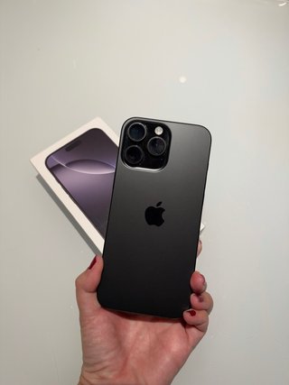 iPhone 16 Pro Max Negro
