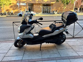 BMW C 400 GT Maxi-Scooter Plateada