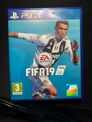 FIFA 19 (PlayStation 4)