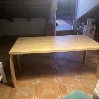 Mesa IKEA de madera