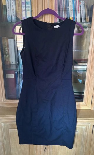 Vestido azul sin mangas