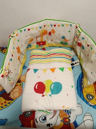 Conjunto de Edredón y Chichonera Infantil de cuna