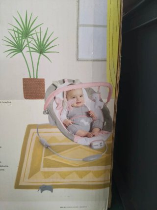 Hamaca con vibración para bebé