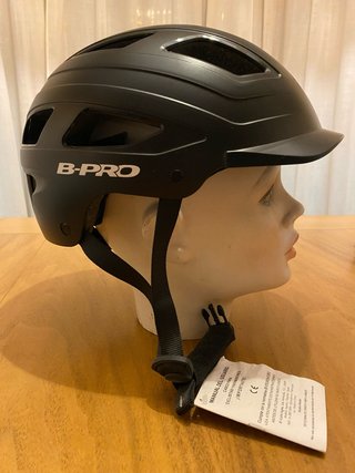 Casco de Bicicleta B-PRO Negro