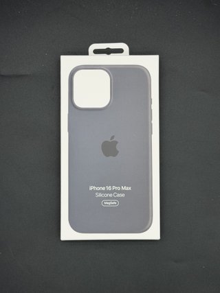 Funda iPhone 16 Pro Max Silicona Nueva 9