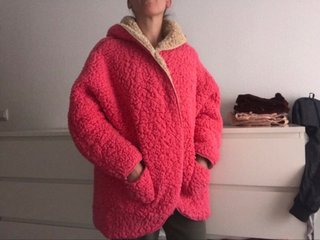 Chaqueta de borreguito rosa