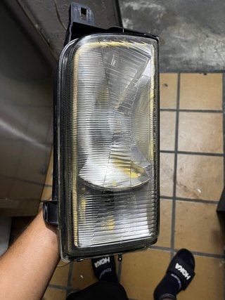 Faro Derecho Nissan Terrano II