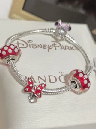 Pulsera Pandora Disney Parks con Dijes