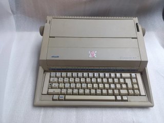 Máquina de escribir Olivetti ET Personal 1610